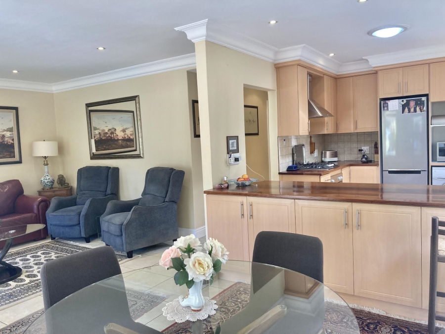 To Let 3 Bedroom Property for Rent in Claremont Upper Western Cape